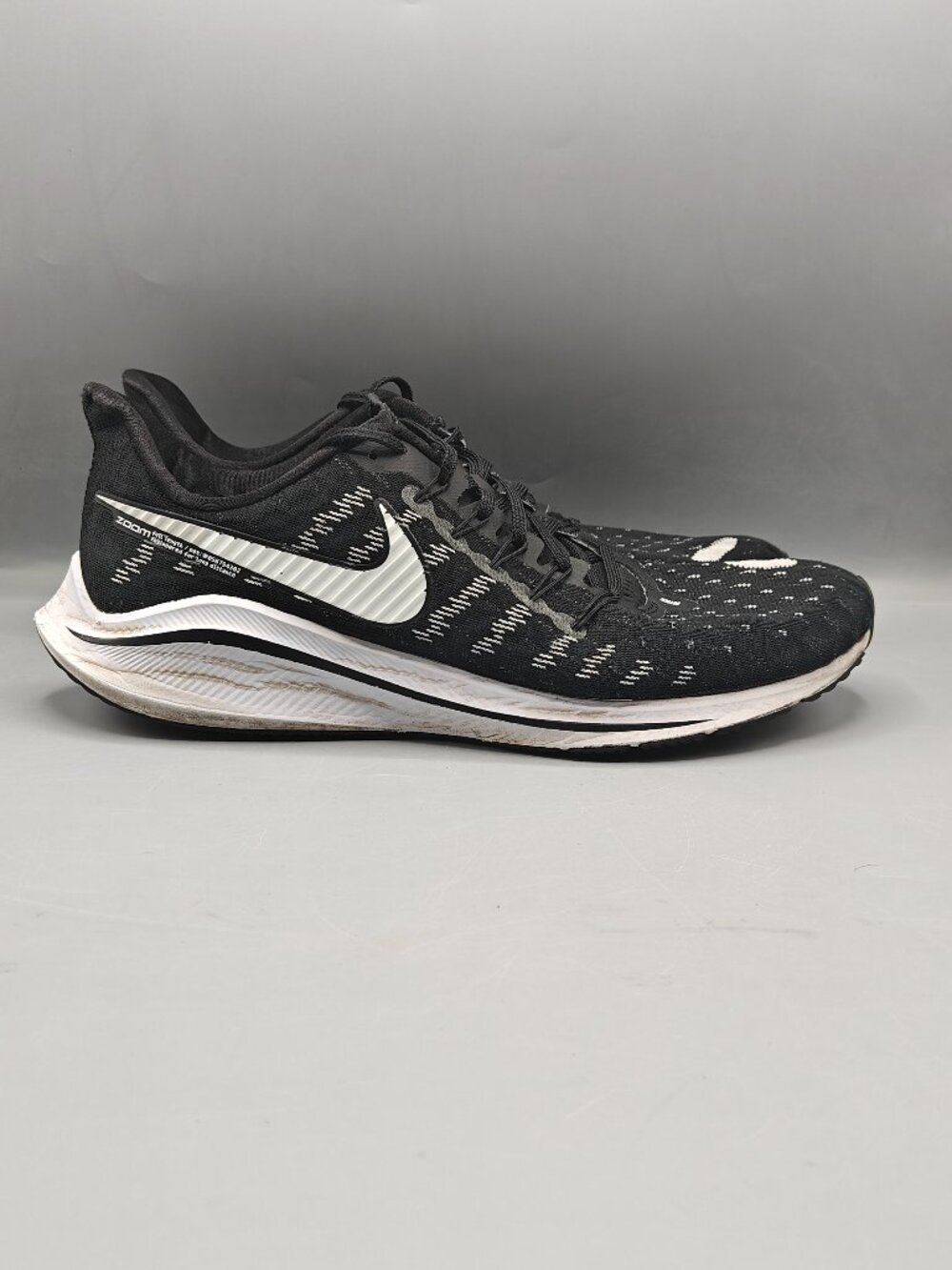 NIKE AIR ZOOM VOMERO 14 MENS RUNNING SHOES BLACK WHITE RARE CK1969-001 SIZE 12